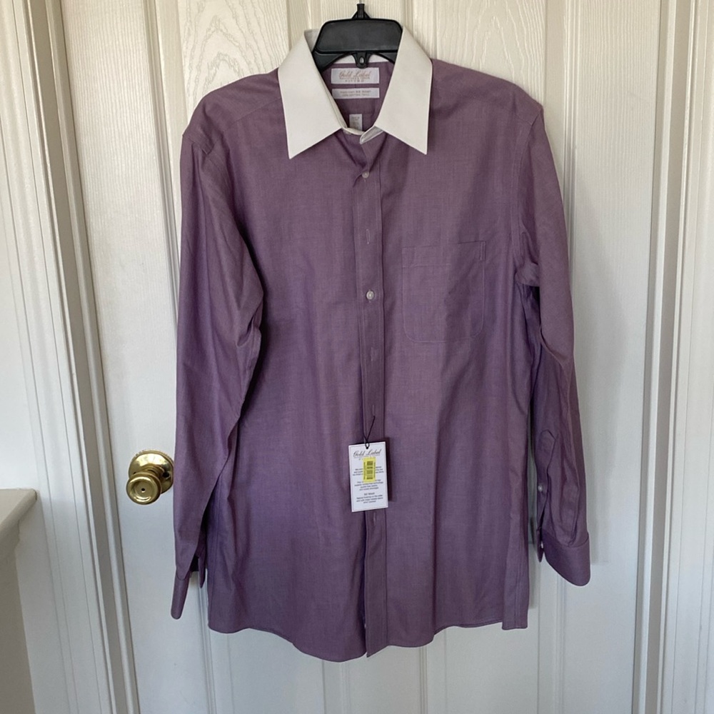 “Gold Label” fitted dress shirt; size 15 1/2 (34)